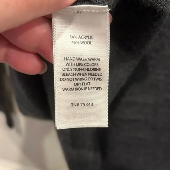 Mark Law Luxury Wool Blend Charcoal Gray‎ Sweater Cardigan size Large - Picture 7 of 7